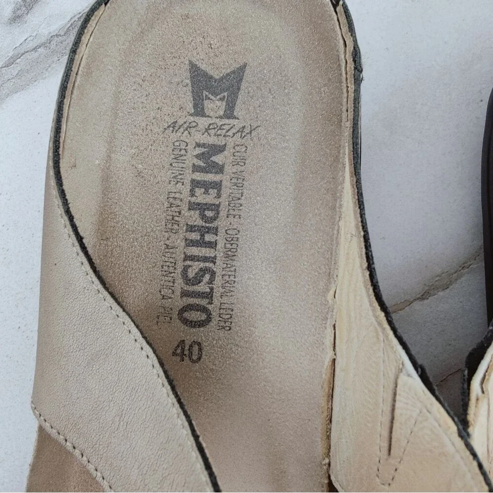Mephisto Air-Relax Metallic Gold Leather Thong Sandals, Sz 10